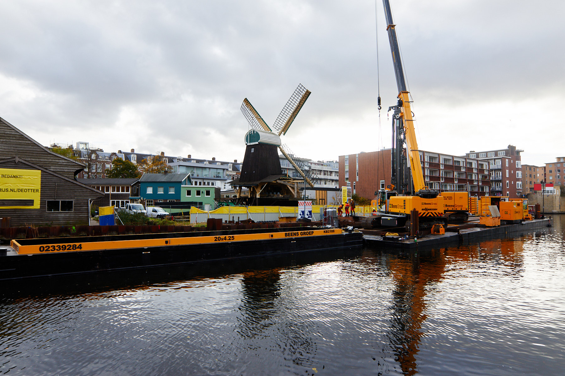 Duurzaam grachtenpand aan de Oudezijds Voorburgwal 136 in Amsterdam